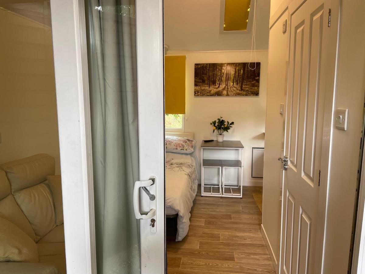 The Little Nest Beach Sole Use Accommodation Near To Bath Wick  Exterior photo